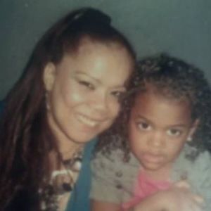 Meet your Posher, Iris delia